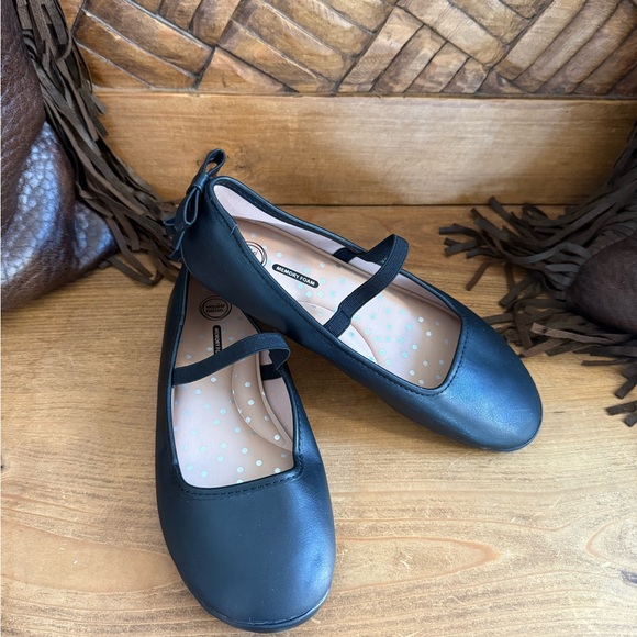 EUC Wonder Nation Black Ballet Flat Dress Shoes Size 3 - Picture 2 of 8